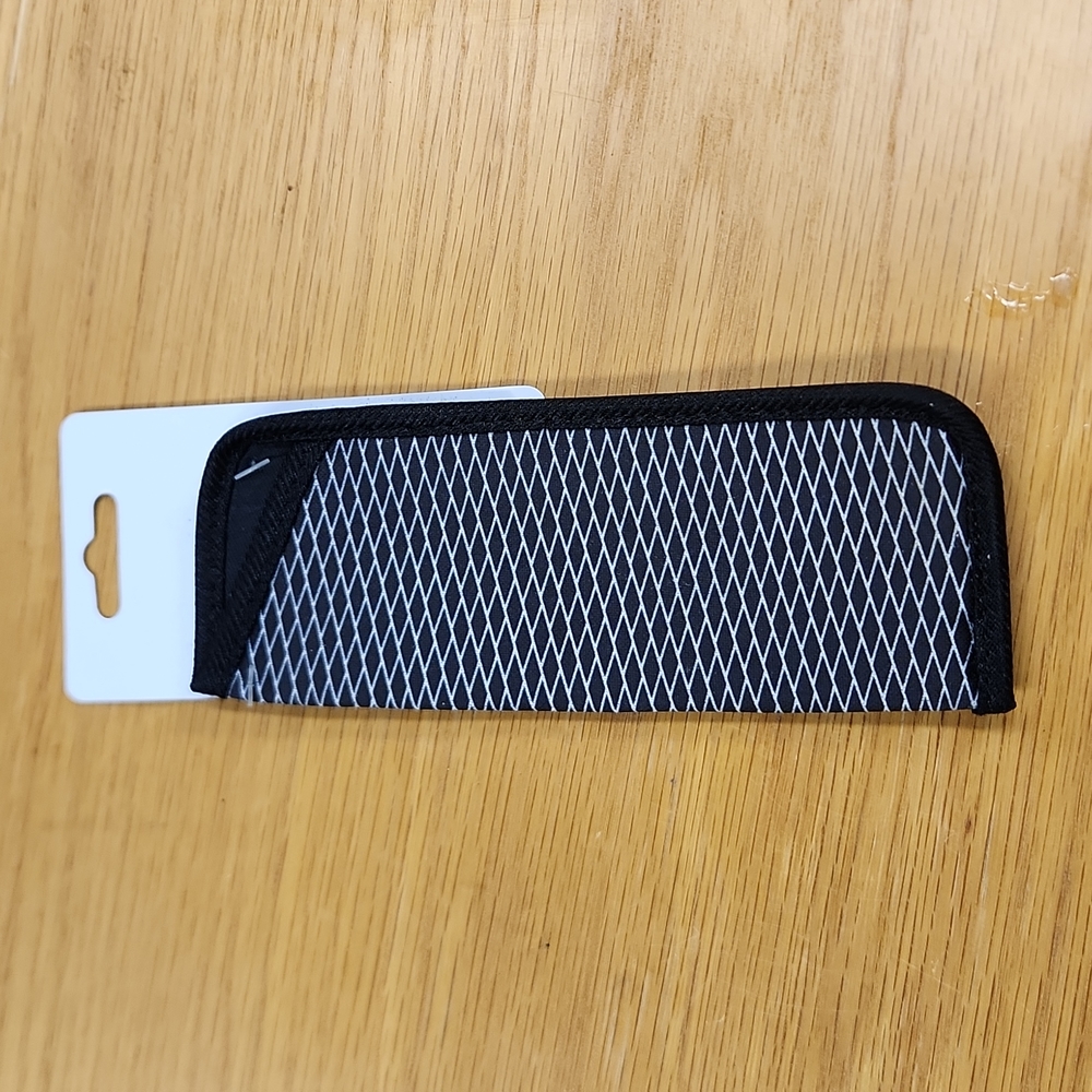 Glasses holder